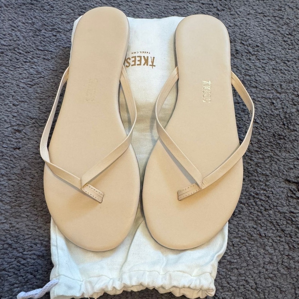 TKEES Women's Tan Sandals size 7